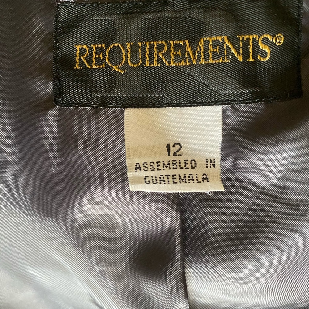 Beautiful Fully Lined Polyester Blazer - image 3